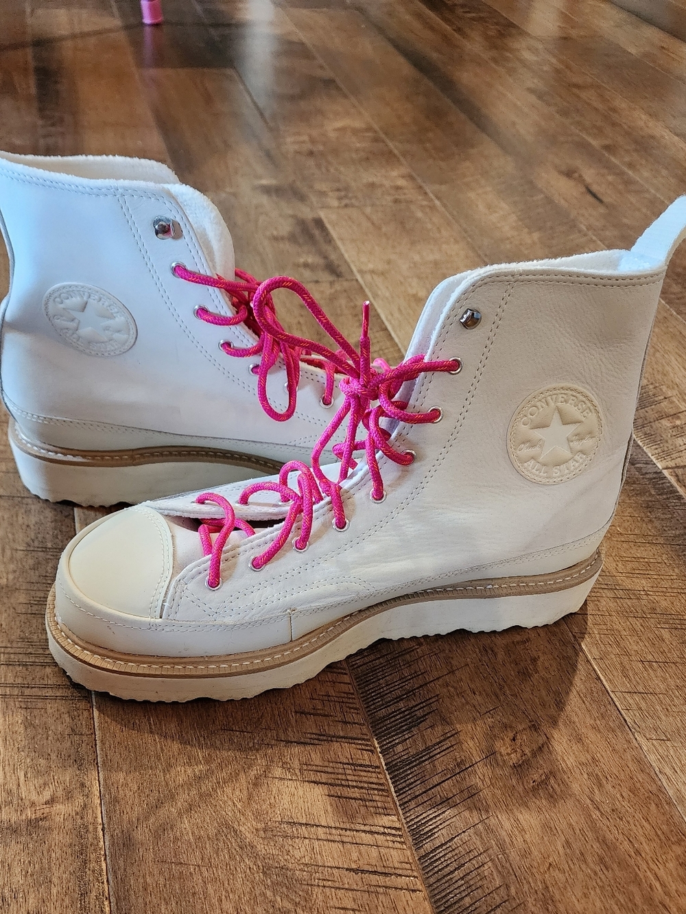 Converse Womens Chuck Taylor High-Top Leather Sneakers with Pink Laces